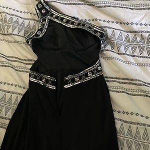 Floor length prom dresses